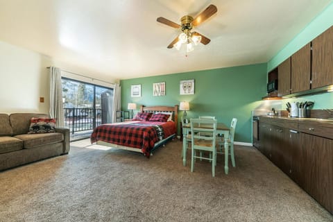 224 Bldg B condo Apartment in Donner Lake