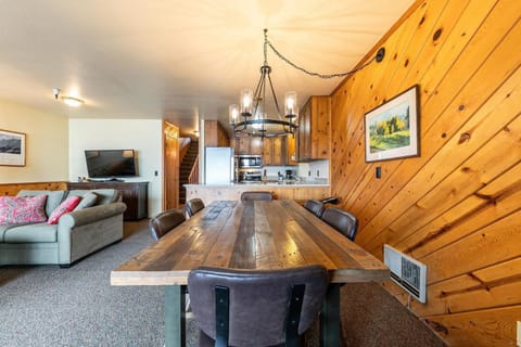 154 Bldg D townhouse House in Donner Lake