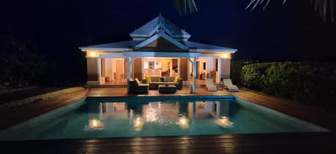 Property building, Patio, Night, Natural landscape, Garden, Garden view, Pool view, Swimming pool, sunbed