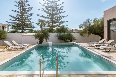 Property building, Day, Summer, Garden, Garden view, Pool view, Swimming pool, Inner courtyard view