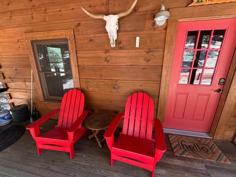 Apple Valley Cabin Cabin in Calaveras County