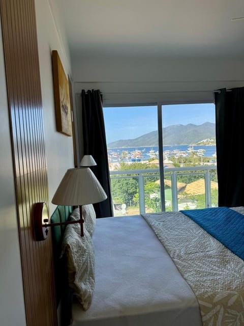 Praia dos anjos vista incrível Apartment in Vila Canaa