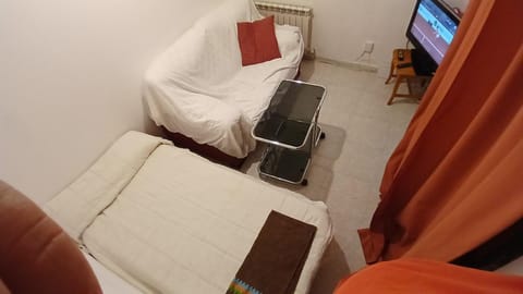 Bed, Photo of the whole room, Evening entertainment, Bedroom