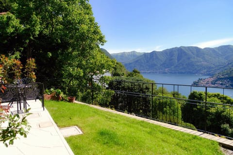 Spring, Day, Natural landscape, Solarium, Lake view, Mountain view