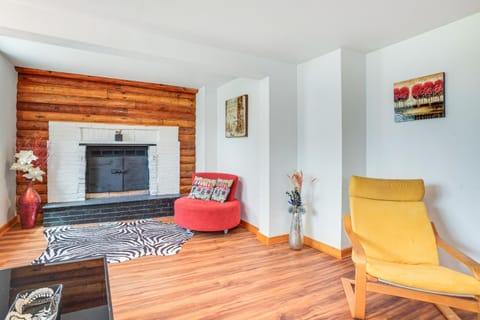 1 Mi to Shore Lake Michigan Retreat with Game Room! House in Two Rivers