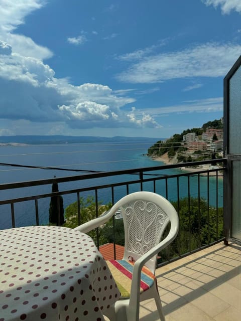 Day, Natural landscape, Balcony/Terrace, Seating area, Sea view