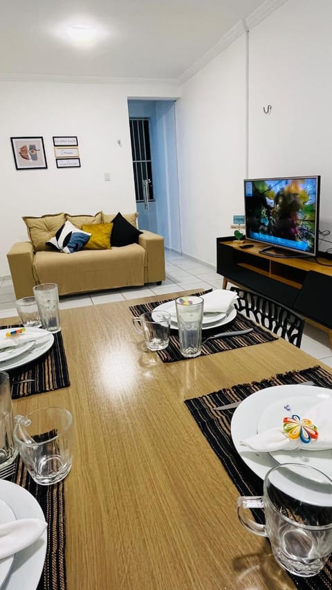 Communal lounge/ TV room, TV and multimedia, Living room, Seating area, Dining area, Evening entertainment
