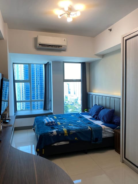 Bed, TV and multimedia, Bedroom, air conditioner