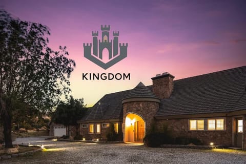 The Kingdom By The Cohost Company House in Yucca Valley
