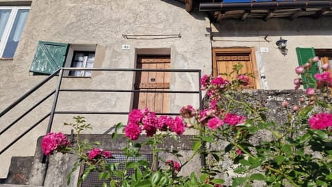 Property building, Spring