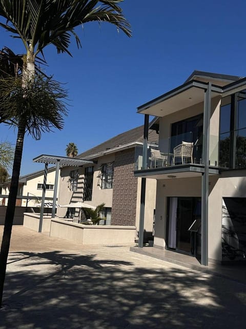 Property building, Day