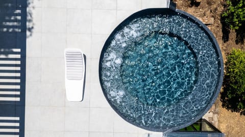 Hot Tub, Pool view, Swimming pool
