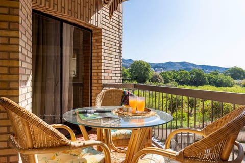 Day, Natural landscape, View (from property/room), Balcony/Terrace, Mountain view