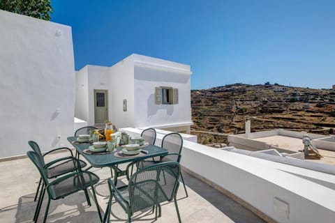 Property building, View (from property/room), Balcony/Terrace, Seating area
