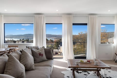 Living room, Seating area, Mountain view