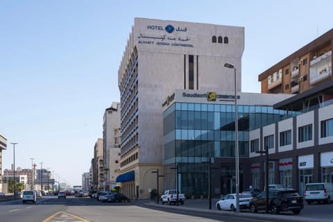 Property building, Day, Location
