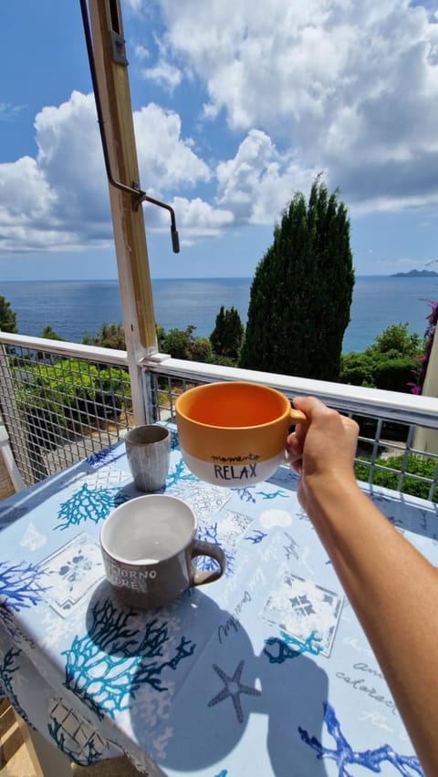 A due passi dal mare Apartment in Liguria