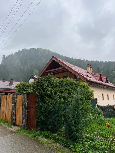 Property building, Natural landscape, Mountain view
