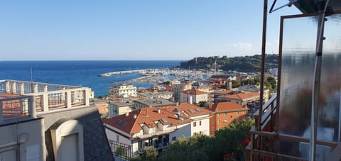 Casa Lino & Paolina, 85m2 apartment, 4 guests Apartment in Varazze