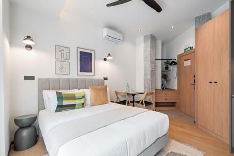 Bed, Photo of the whole room, Dining area, wardrobe, air conditioner