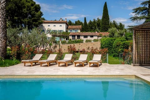 Property building, Day, Garden, Garden view, Pool view, Swimming pool, sunbed