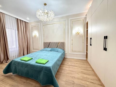 Bed, Photo of the whole room, Bedroom, towels, wardrobe