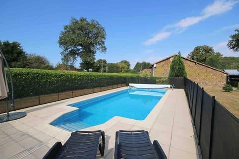 Day, Pool view, Swimming pool, sunbed