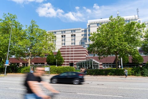 Property building, Street view