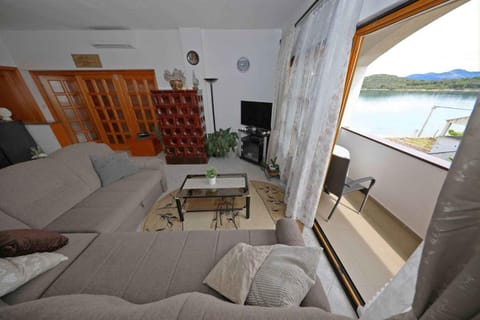 Summer, TV and multimedia, Balcony/Terrace, Living room, Seating area, air conditioner