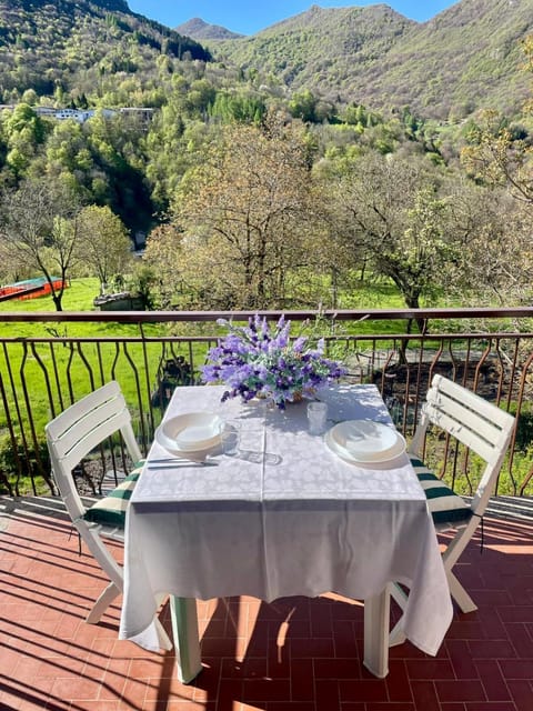 Adamello Apartment, Lavanda Apartment in Province of Lecco