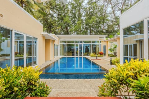 Pool view, Swimming pool