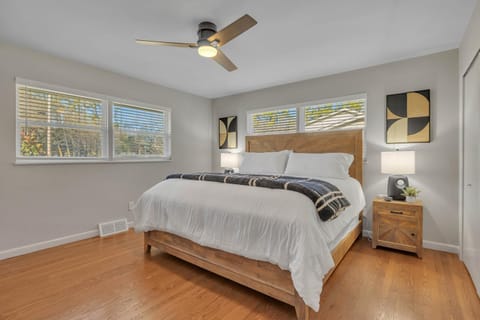 Newly Remodeled Home Minutes from MTSU Short drive to downtown Nashville House in Murfreesboro