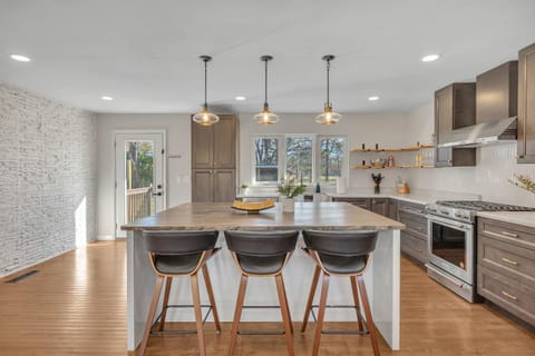 Newly Remodeled Home Minutes from MTSU Short drive to downtown Nashville House in Murfreesboro