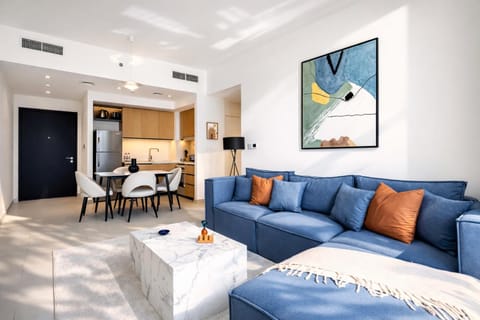 Living room, Dining area, air conditioner