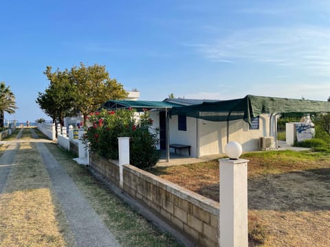 Property building, Garden, Garden, Sea view