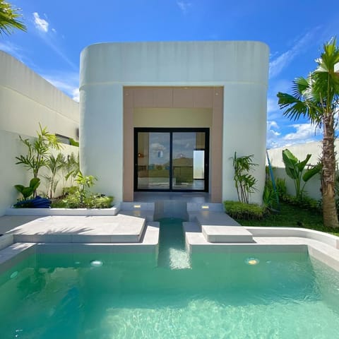 Day, Pool view, Swimming pool
