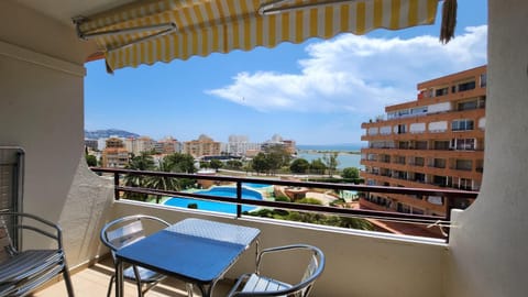 Property building, Balcony/Terrace, Swimming pool