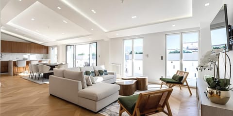Living room, Seating area