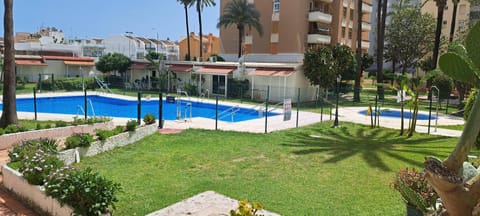 Garden, Swimming pool