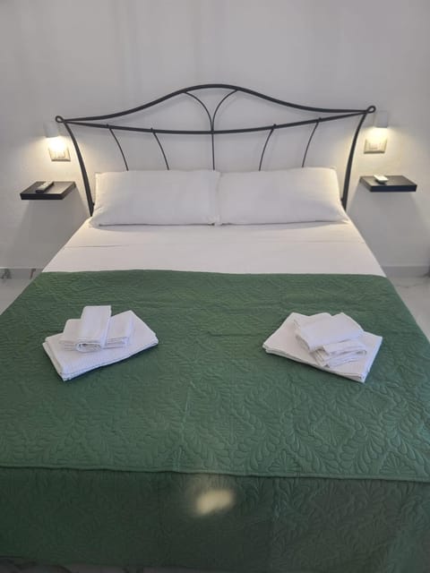 Casa Coronas-Domo de zizzi Bed and Breakfast in Orosei