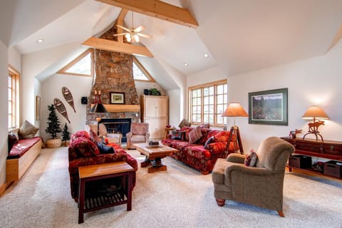 Alpenglow Home by Ski Country Resorts House in Breckenridge