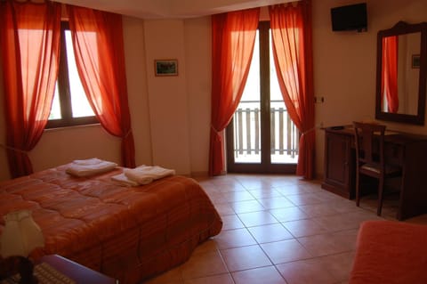 B&B La Tana Dell'orso Bed and Breakfast in Villalago