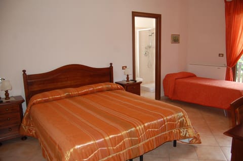 B&B La Tana Dell'orso Bed and Breakfast in Villalago