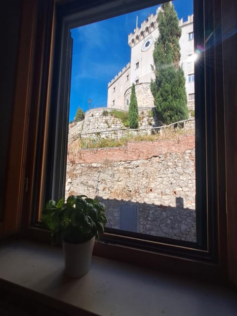 La casa nel castello Apartment in Rosignano Marittimo