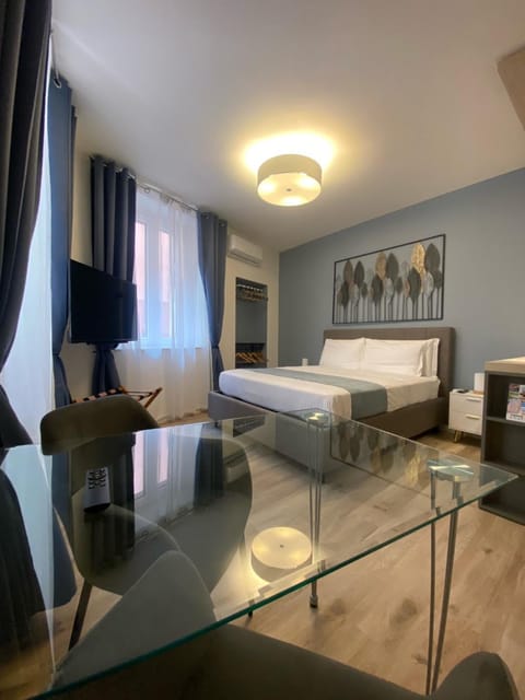 Seating area, Bedroom