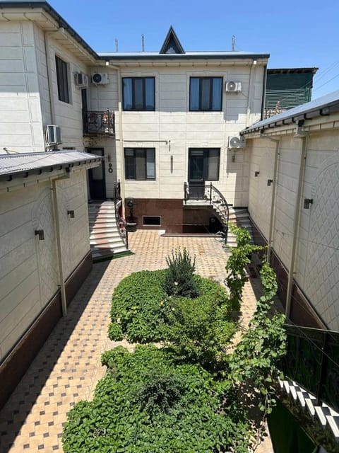 Facade/entrance, Garden