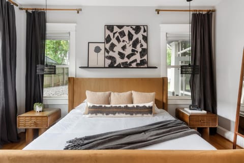 Canvas Haven House in Virginia Highland