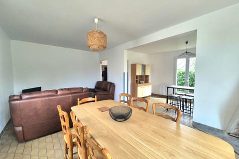 Large family house - near beach House in Brittany