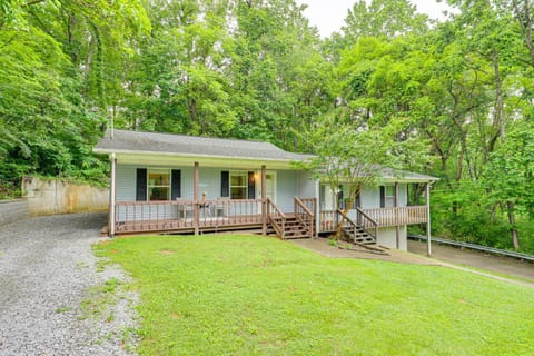 3 Mi to Cherokee Reservoir Blue Haven Bungalow House in Morristown