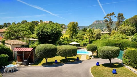 Natural landscape, Garden, Garden view, Mountain view, Pool view